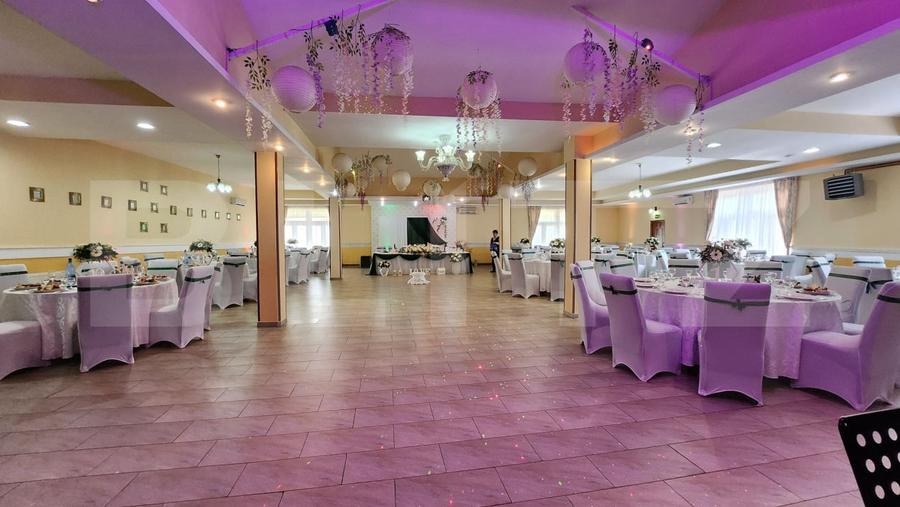 Hotel/Pensiune, de 1,600 mp, în Reghin