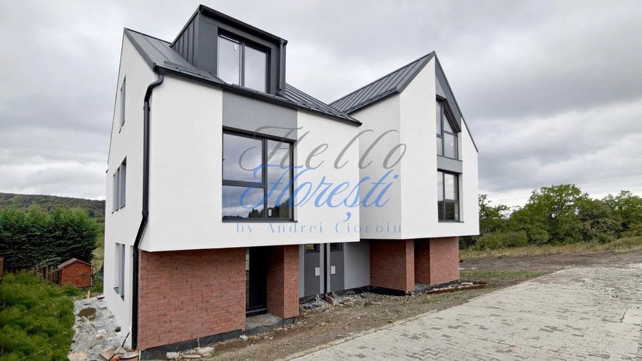 Duplex cu 5 camere cu Canalizare în Făget