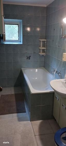 Apartament cu 3 camere în Brâncoveanu