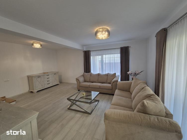 Casă cu 4 camere cu Teren 220 Mp în Central