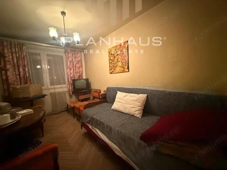 Apartament cu 4 camere decomandat în Central