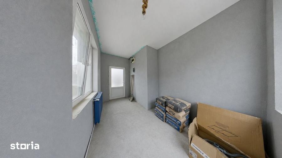 Casă cu 4 camere cu Teren 720 Mp în Grădiște