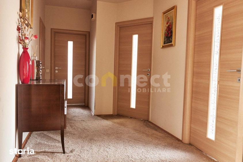 Casă cu 5 camere cu Canalizare în Gruia