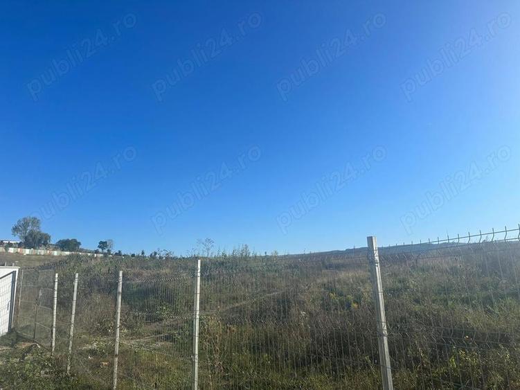 Teren de 11100 mp, în Sopor