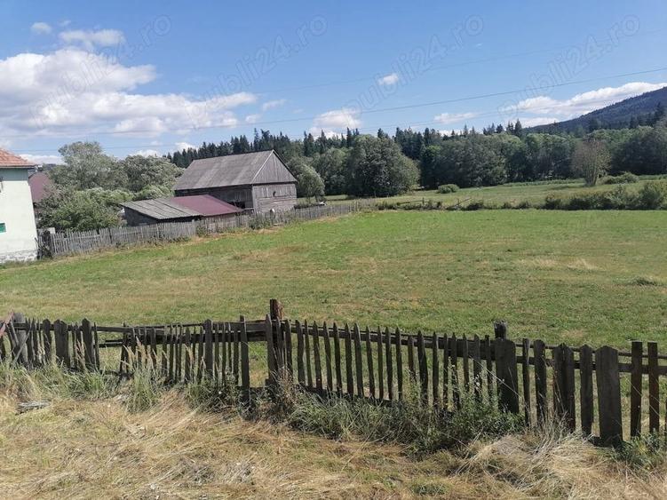 Teren de 1700 mp, în Izvoru Mureșului