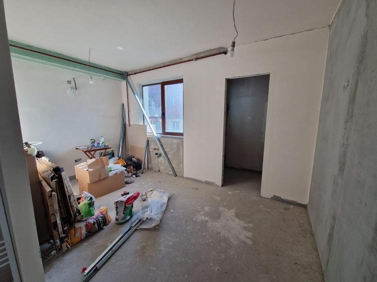 Apartament 3 camere, etaj 1, parcare subterana, boxa, 74 mp, Floresti - 9