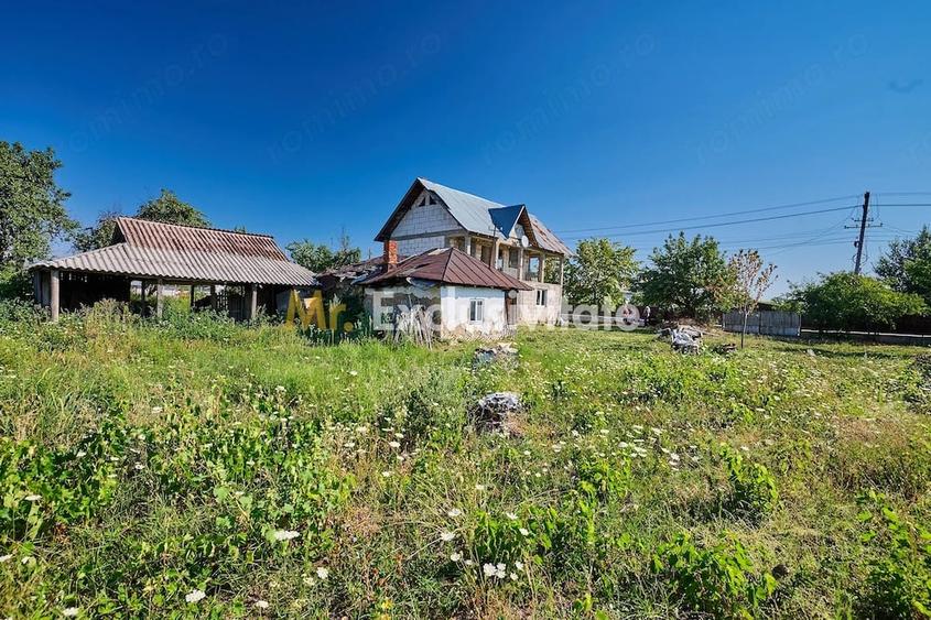 Casă cu 4 camere cu Teren 3105 Mp în Uda