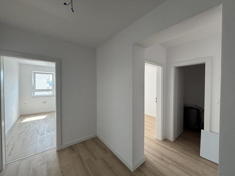 Apartament cu 2 camere decomandat în Exterior Vest