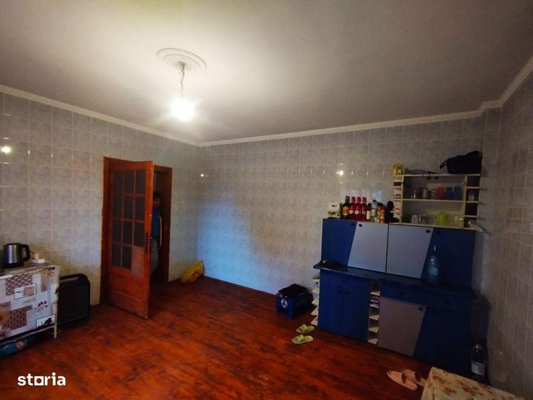 Se Vinde Casa Foarte Spatioasa Cu Teren 1200 Mp In Localitatea Calugar - 7