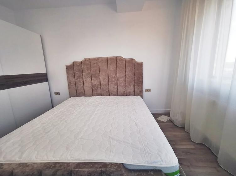 Apartament cu 2 camere decomandat în Politehnica