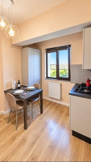 Apartament cu 3 camere decomandat, mobilat în Sisești
