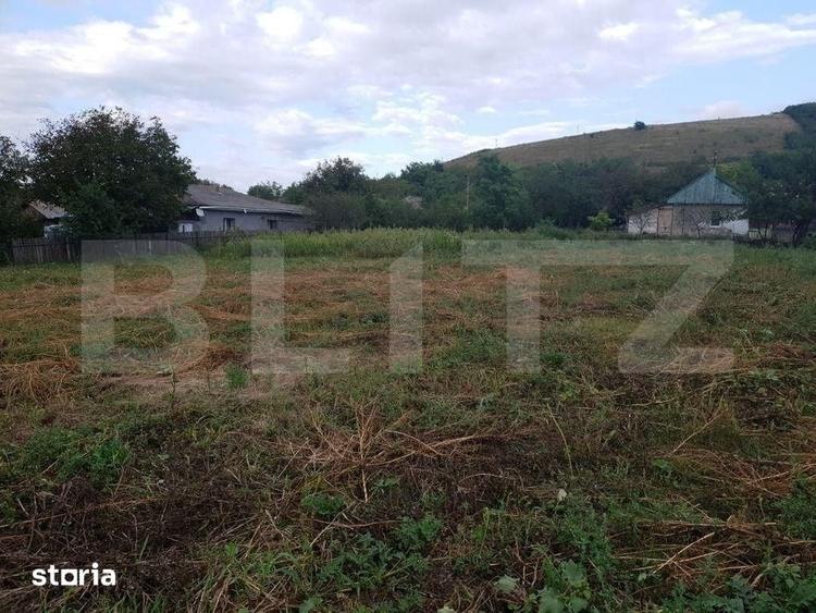 Teren de 1500 mp, în Miroslava