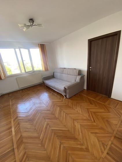 Apartament cu 2 camere semidecomandat în Exterior Vest
