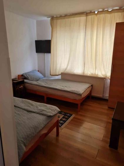Spațiu comercial, de 794 mp, în Batiz