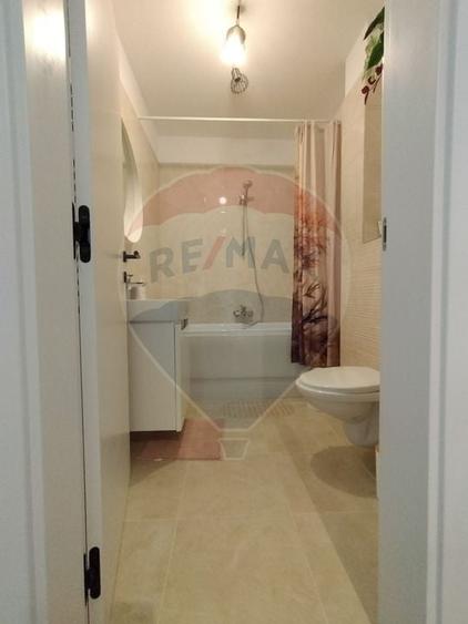 Apartament cu 2 camere semidecomandat în Dacia