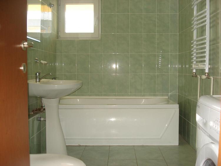 Apartament cu 2 camere semidecomandat în Alexandru cel Bun