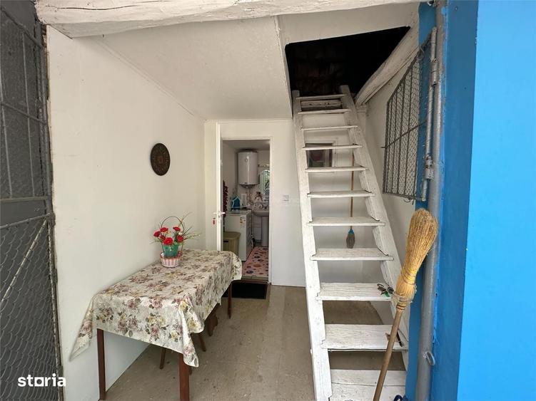 Casă cu 2 camere cu Teren 1501 Mp în Central