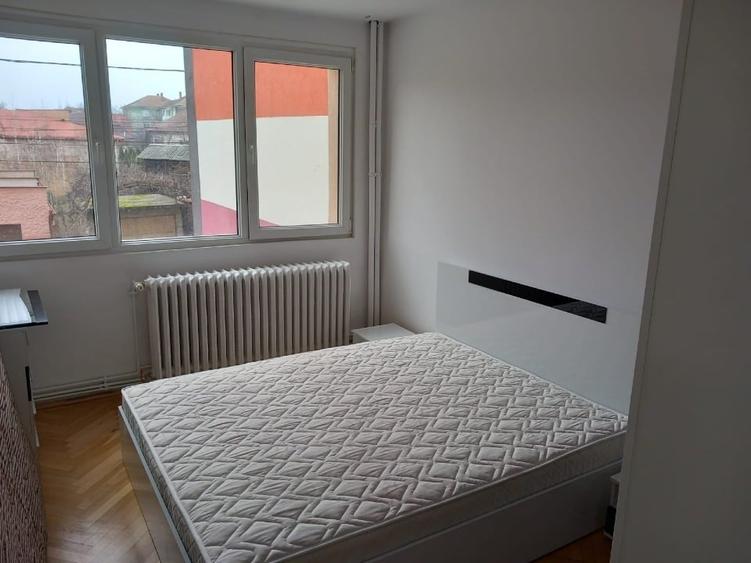 Apartament cu 2 camere semidecomandat în Complex Studențesc