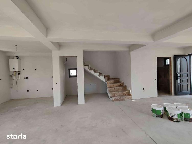 Casă cu 4 camere cu Teren 700 Mp în Sângeorgiu de Mureș