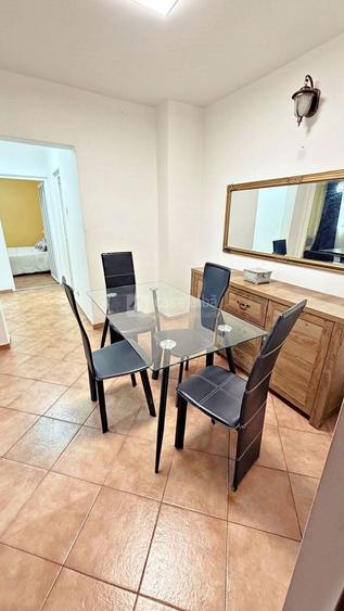 Apartament cu 2 camere decomandat, mobilat în Central