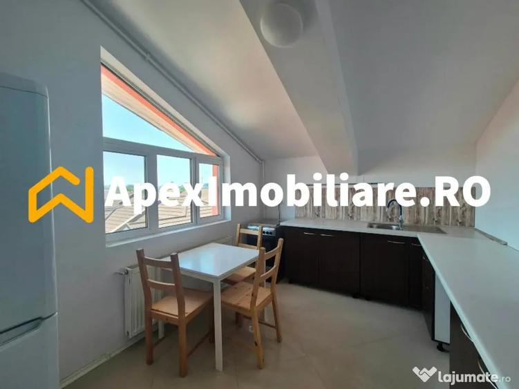 Apartament cu 3 camere semidecomandat în Central