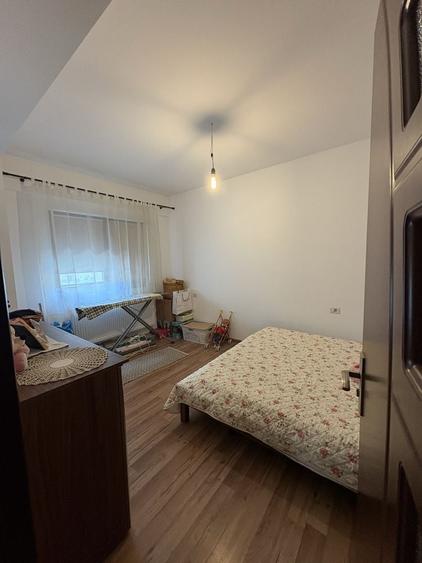 Apartament cu 3 camere decomandat în Lenin Sud