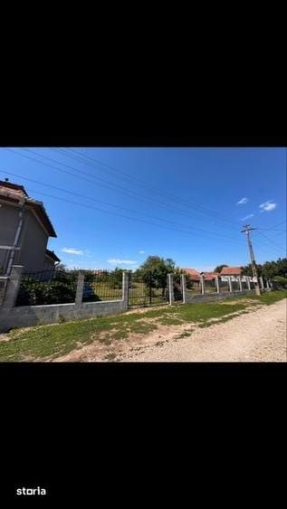 Teren de 1400 mp, în Central
