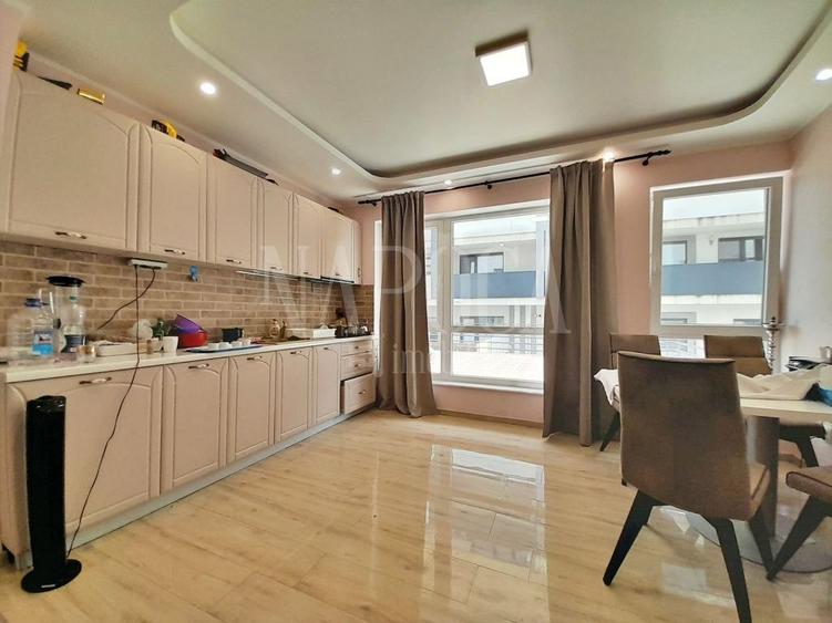 Apartament cu 2 camere decomandat în Zorilor