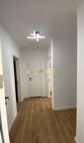 Apartament cu 3 camere semidecomandat, mobilat în Colentina