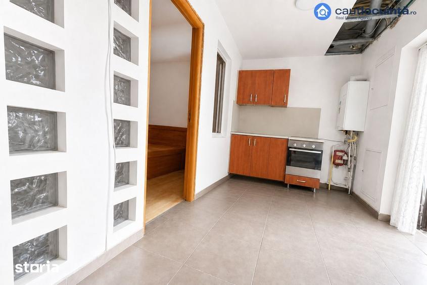 Casă cu 6 camere cu Teren 264 Mp în Dămăroaia