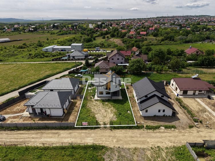 Casă individuală cu 3 camere cu Teren 500 Mp în Lunca Cetățuii