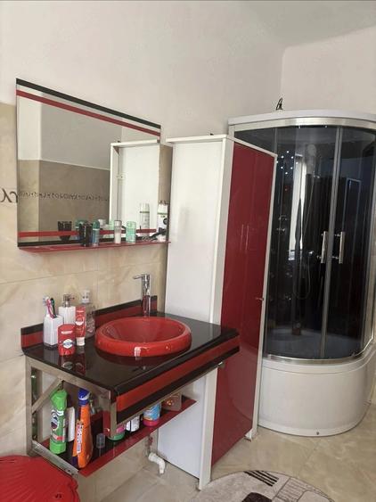 Apartament cu 2 camere semidecomandat în Uioara de Sus