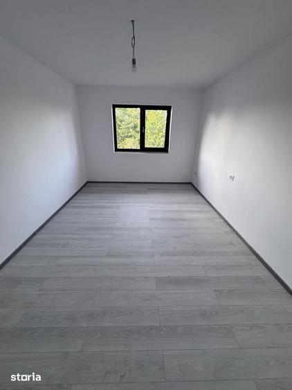 Casă cu 3 camere cu Teren 100 Mp în Miroslava