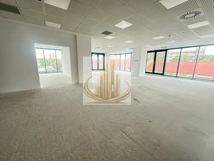 Spațiu comercial, de 4,800 mp, în Central