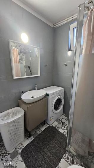 Apartament cu 2 camere decomandat în Curteni