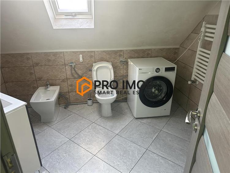 Casă individuală cu 6 camere cu Teren 400 Mp în Vânători