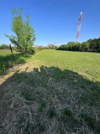 Teren de 2500 mp, în Central