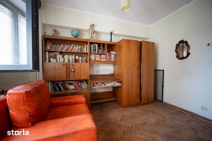 Apartament cu 4 camere în Sud