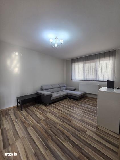Apartament cu 2 camere decomandat în Ipotești