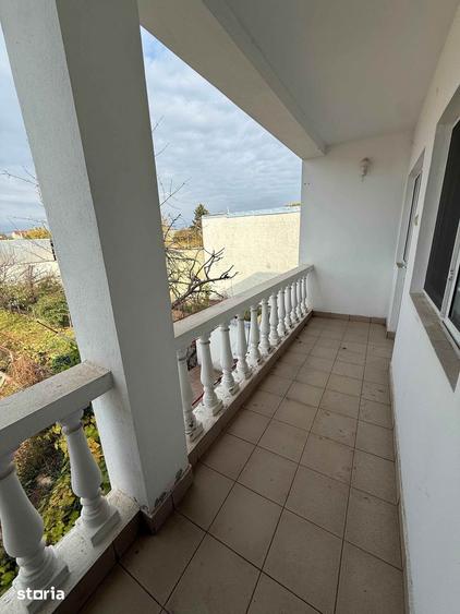 Casă cu 5 camere cu Teren 280 Mp în Central