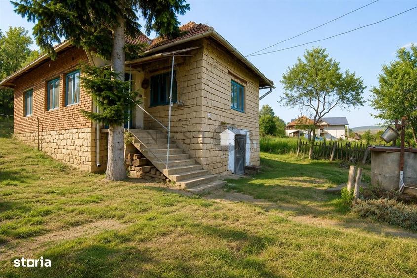 Casă cu 3 camere cu Canalizare în Șoimeni