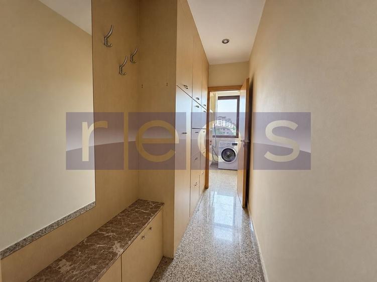 Apartament cu 4 camere decomandat în 1 Mai