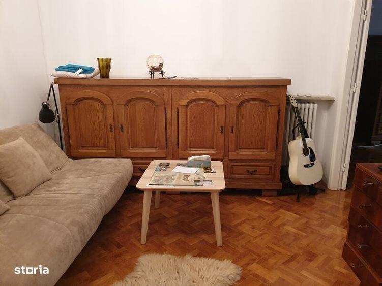 Apartament cu 3 camere semidecomandat în Ștefan cel Mare
