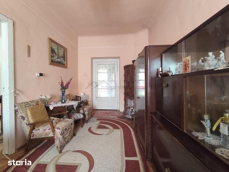 Casă cu 2 camere cu Teren 121 Mp în Central