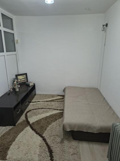 Garsonieră decomandată în Sebastian