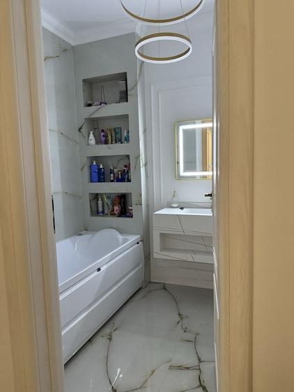 Apartament cu 2 camere decomandat în Valea Oltului