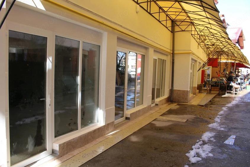 Spațiu comercial, de 160 mp, în Central