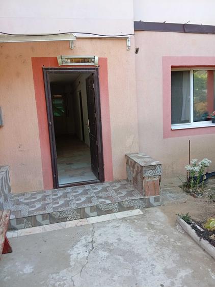Apartament cu 2 camere decomandat în Diniaș