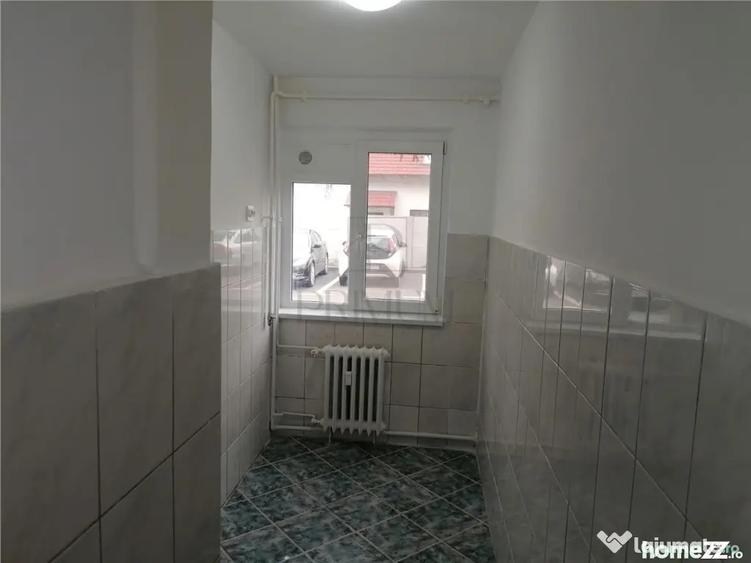 Apartament cu 2 camere semidecomandat în Cetății