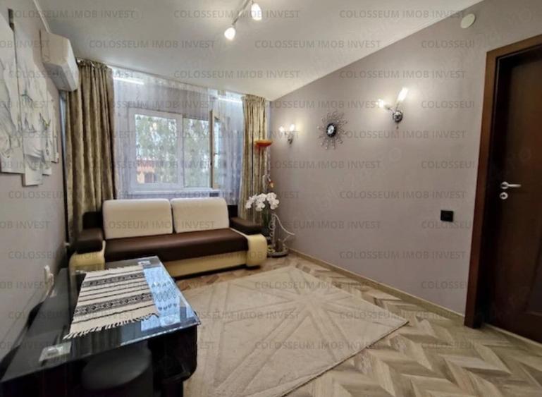 Apartament cu 3 camere semidecomandat în Florilor